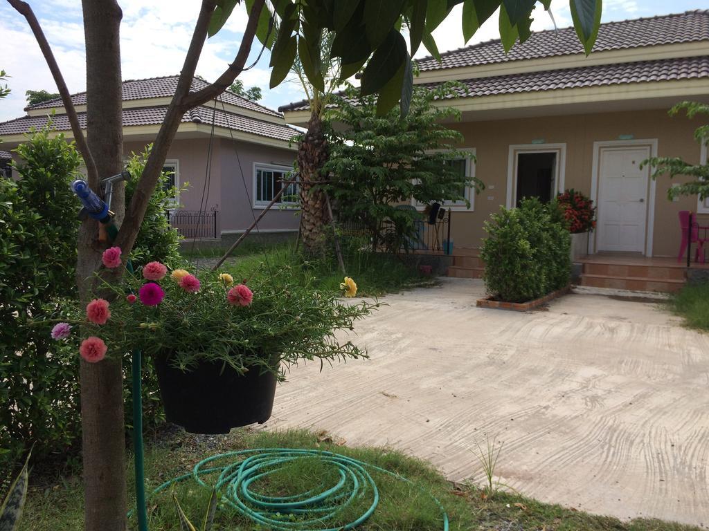 Nadee Resort Удонтхані Номер фото