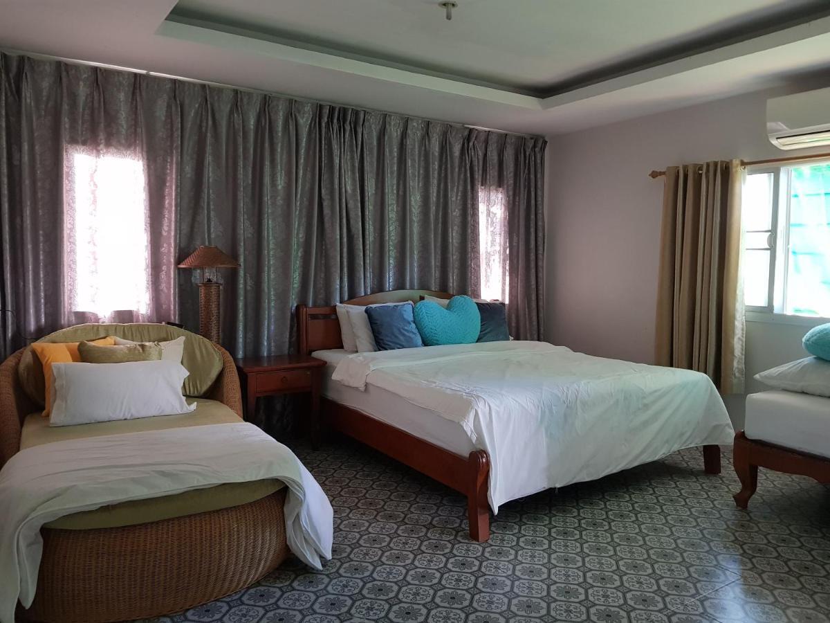 Nadee Resort Удонтхані Екстер'єр фото